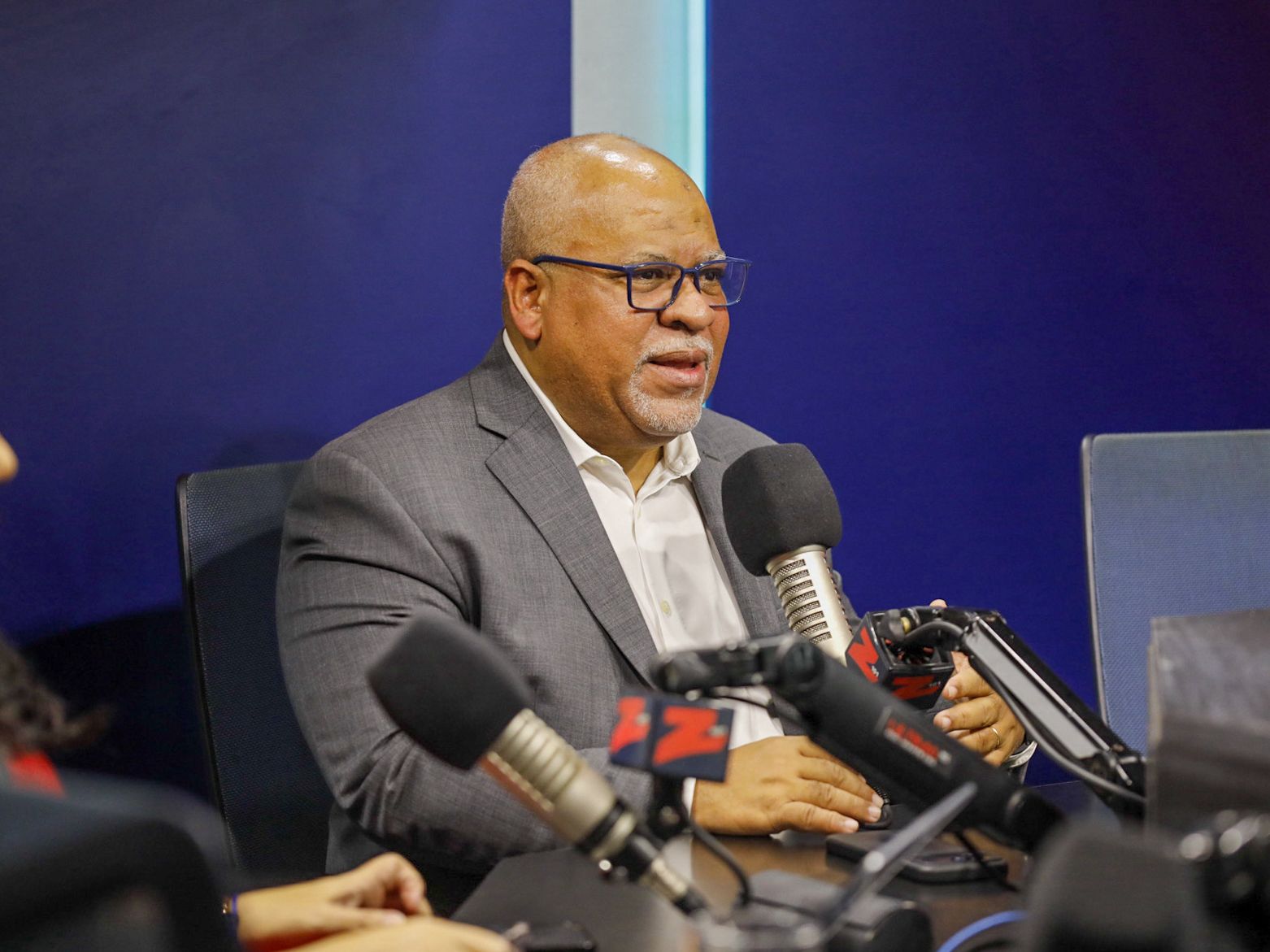 Entrevista En El Gobierno De La Tarde